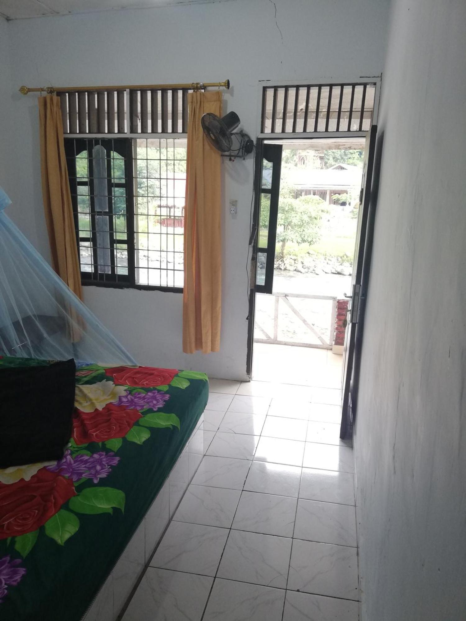 Umiyuki Jungle Tour Only Treking With As Hotel Bukit Lawang Exterior photo